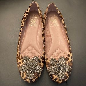Vince Camuto leopard print flats